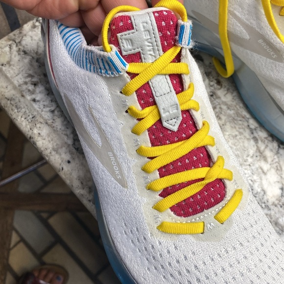 Brooks women sneakers - Picture 4 of 17